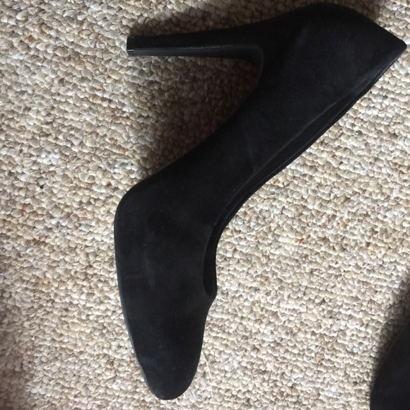 Jessica Simpson black high heels - Picture 2 of 4